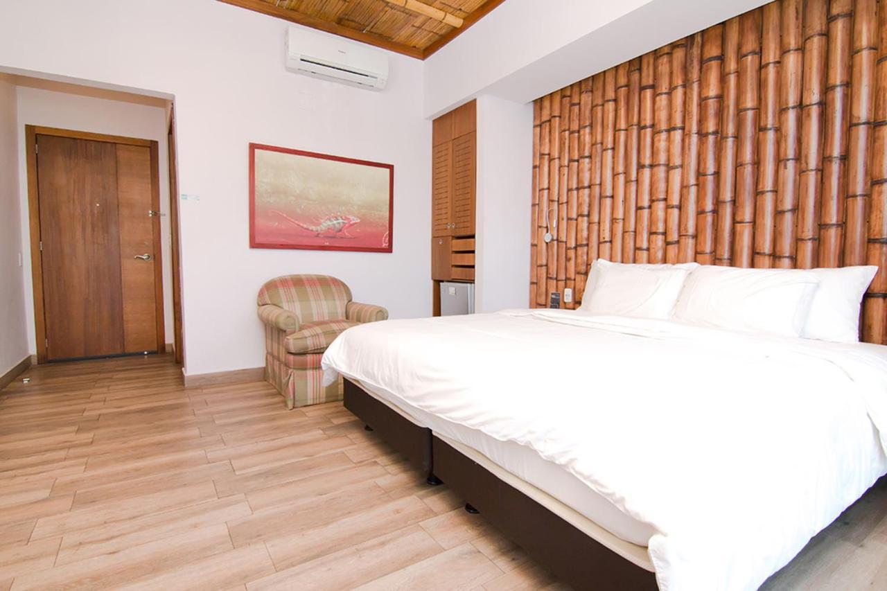 Nativa Bambu Ecolodge Montañita Eksteriør billede